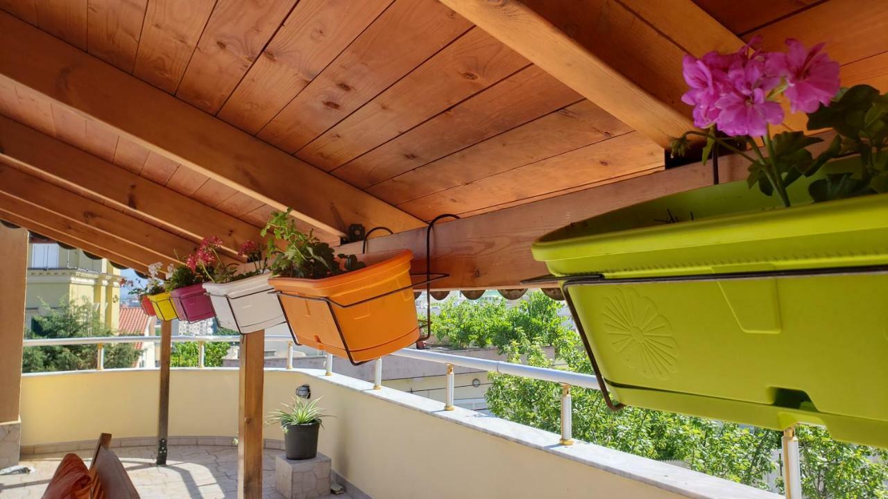 Friends Terrace Apartman Tirana Kültér fotó
